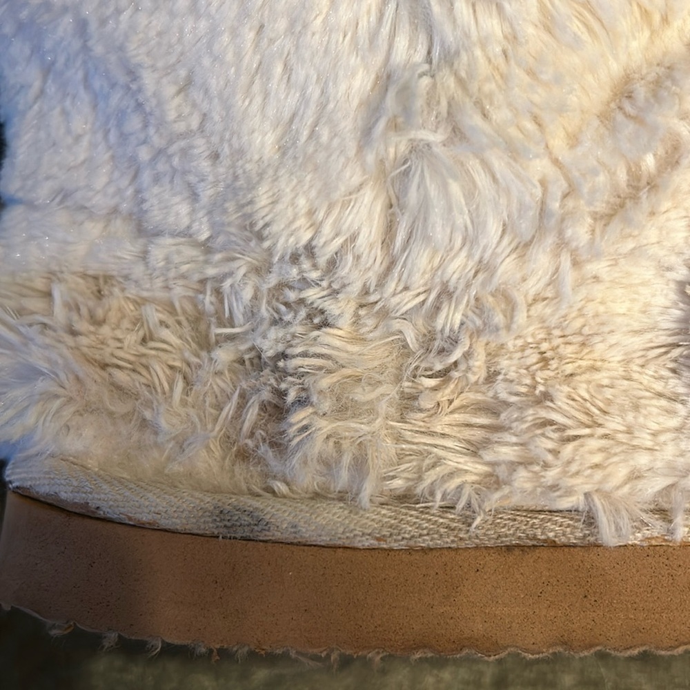 High Top Slippers - Picture 10 of 10